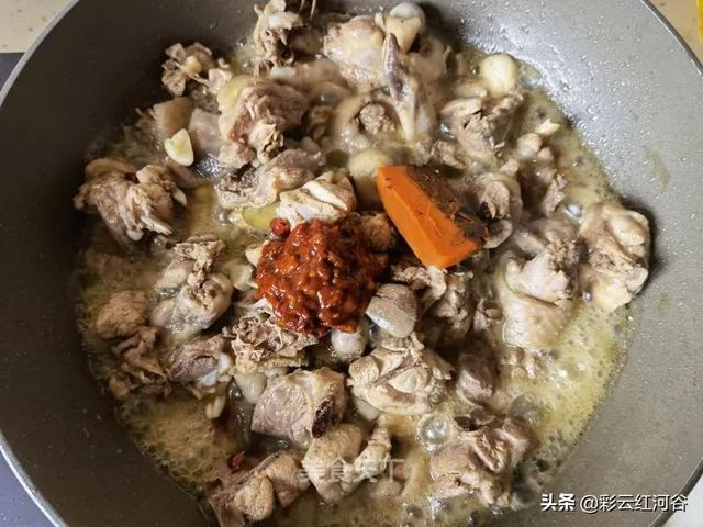 土鸡炒青花椒（仔姜青花椒炒柴鸡）(10)
